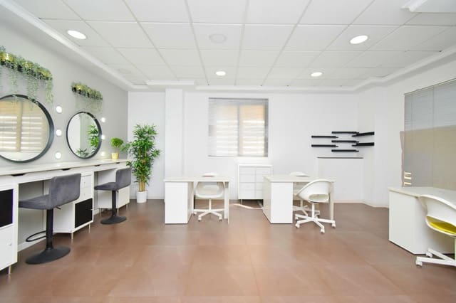 Local Comercial en El Ejido en alquiler - 650 € (Ref: 9406615)