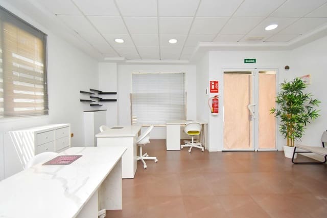 Local Comercial en El Ejido en alquiler - 650 € (Ref: 9406615)