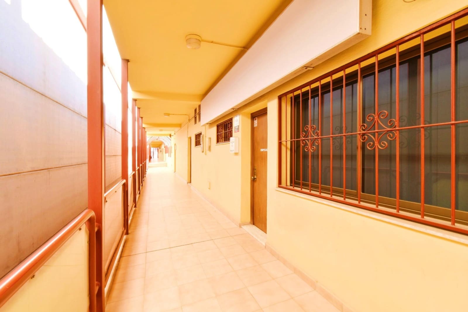 Kontor til salgs i Santa Maria del Aguila - € 69 000 (Ref: 9431015)