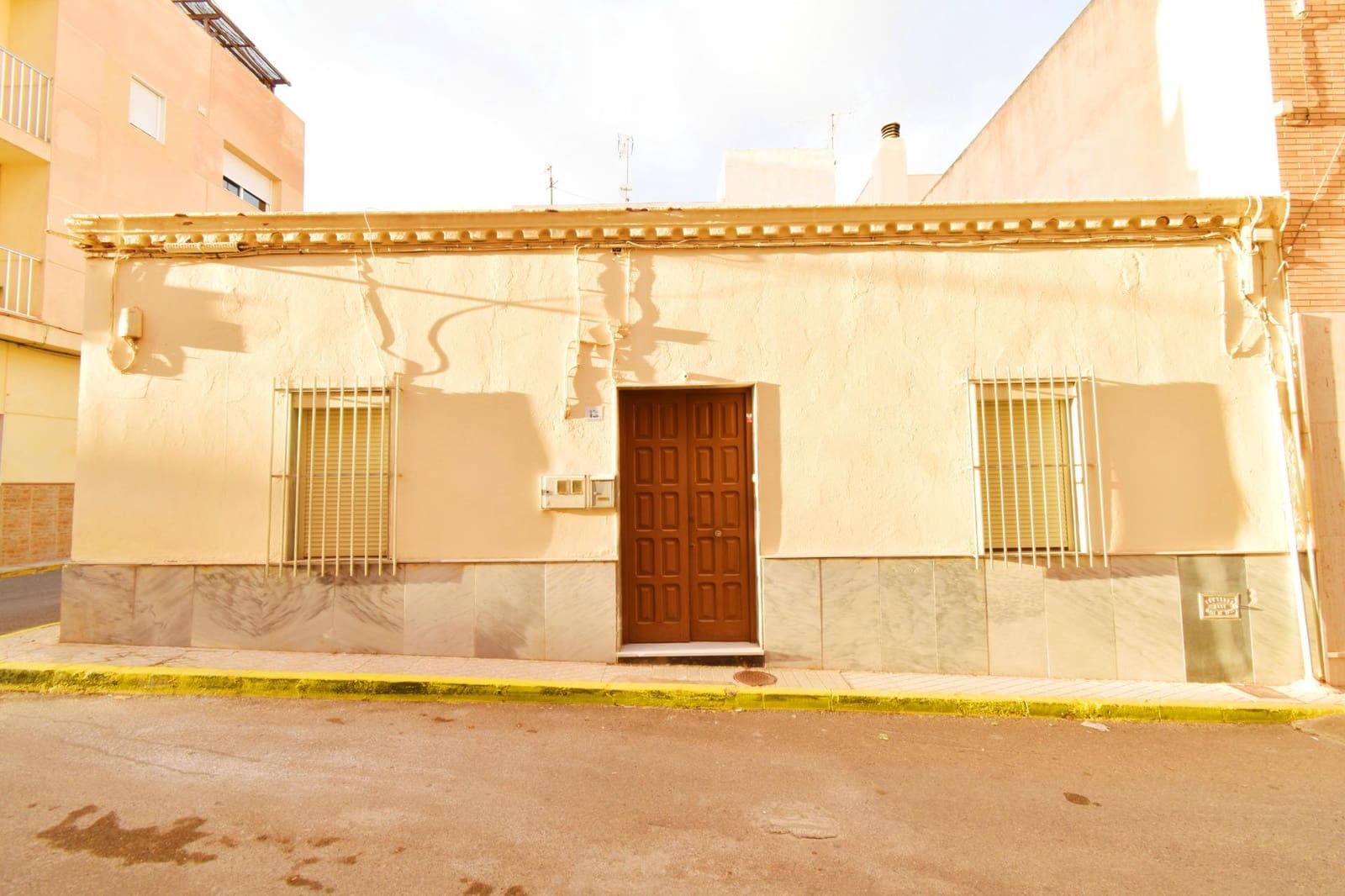 3 bedroom Townhouse for sale in El Ejido - € 127,500 (Ref: 9436397)
