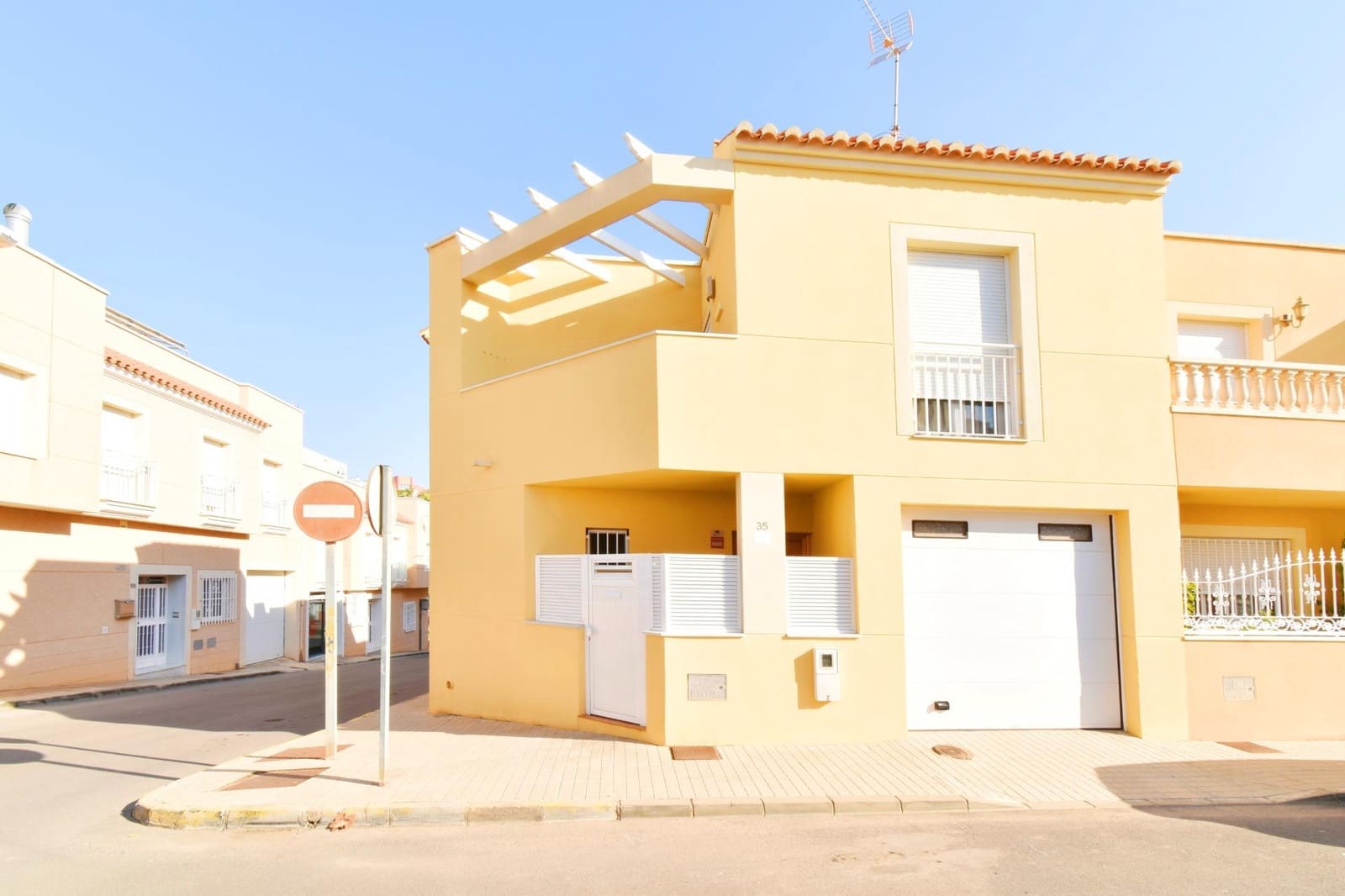 3 quarto Apartamento para venda em El Ejido com garagem - 195 000 € (Ref: 9468971)