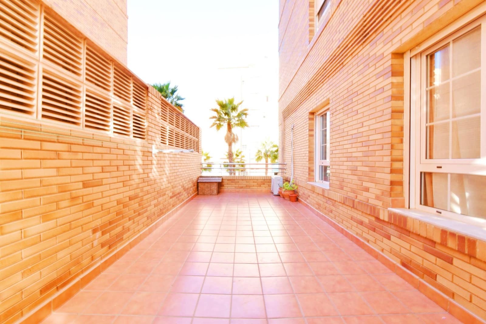 3 slaapkamer Flat te koop in Aguadulce (Almeria) met zwembad - € 270.000 (Ref: 9527857)