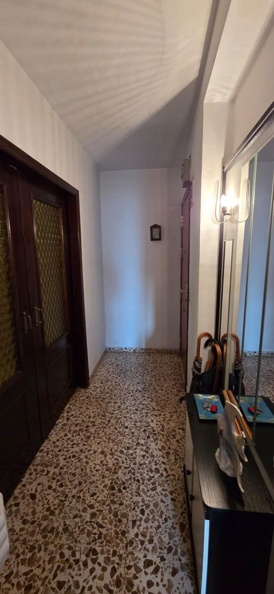 3 soveværelse Lejlighed til salg i Sevilla by - € 299.000 (Ref: 9541616)