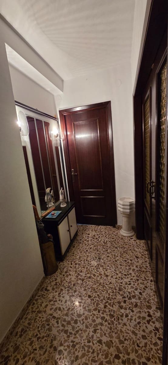 3 soveværelse Lejlighed til salg i Sevilla by - € 299.000 (Ref: 9541616)