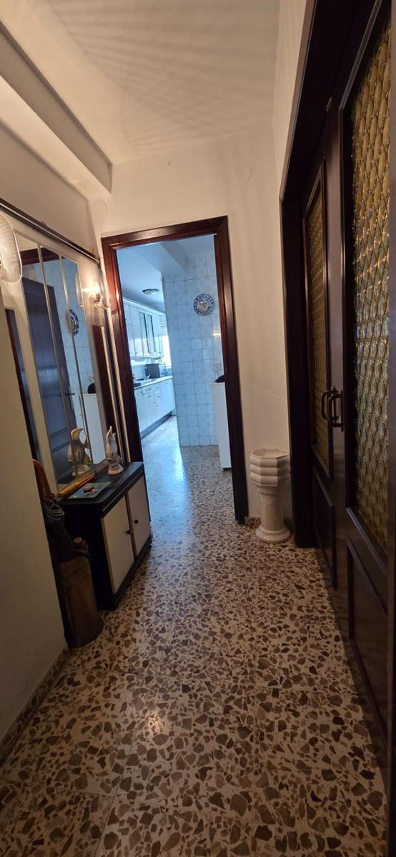 3 soveværelse Lejlighed til salg i Sevilla by - € 299.000 (Ref: 9541616)