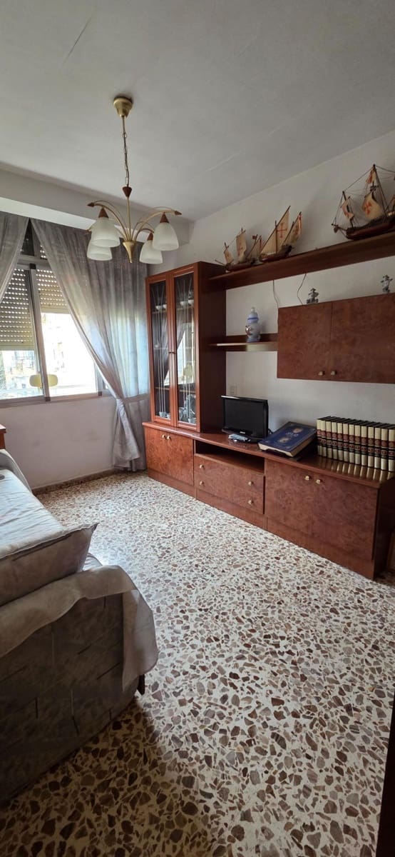 3 soveværelse Lejlighed til salg i Sevilla by - € 299.000 (Ref: 9541616)