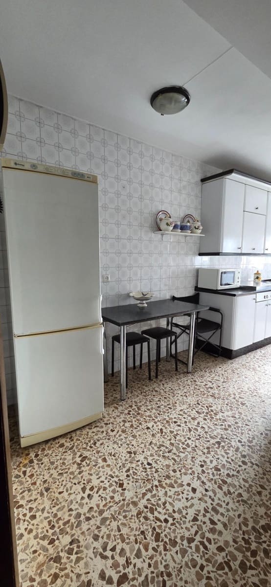 3 soveværelse Lejlighed til salg i Sevilla by - € 299.000 (Ref: 9541616)