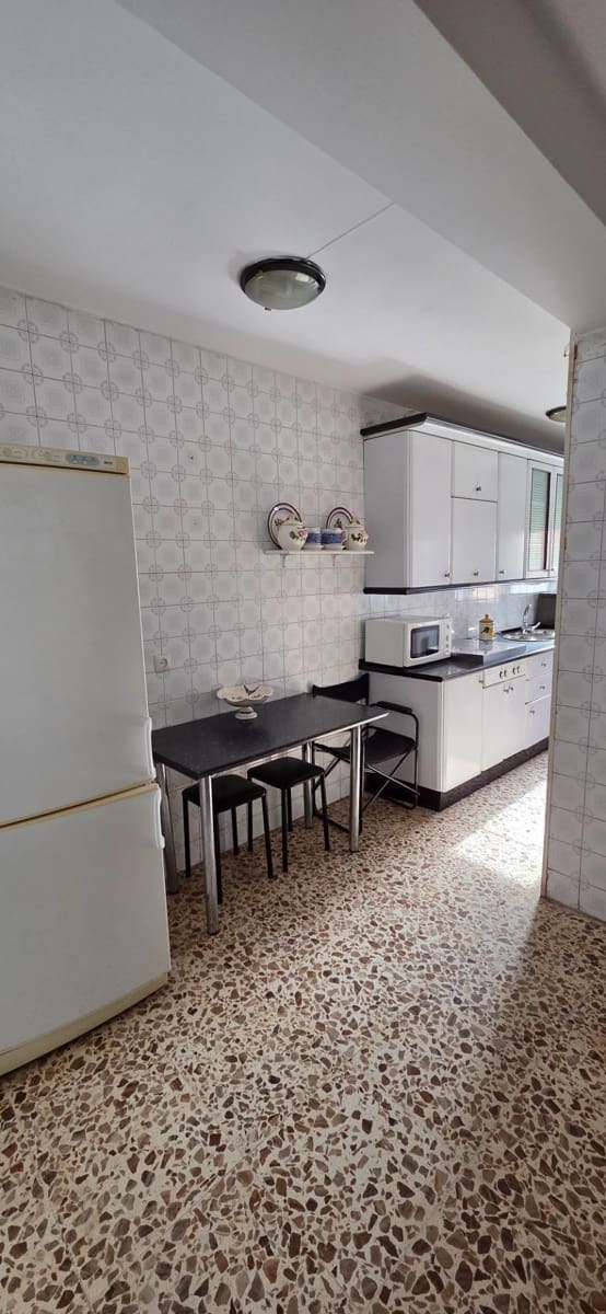 3 soveværelse Lejlighed til salg i Sevilla by - € 299.000 (Ref: 9541616)