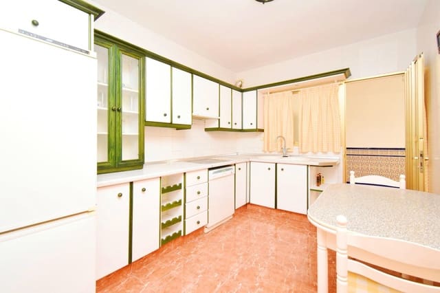 4 soveværelse Byhus til salg i El Ejido med garage - € 179.900 (Ref: 9543825)