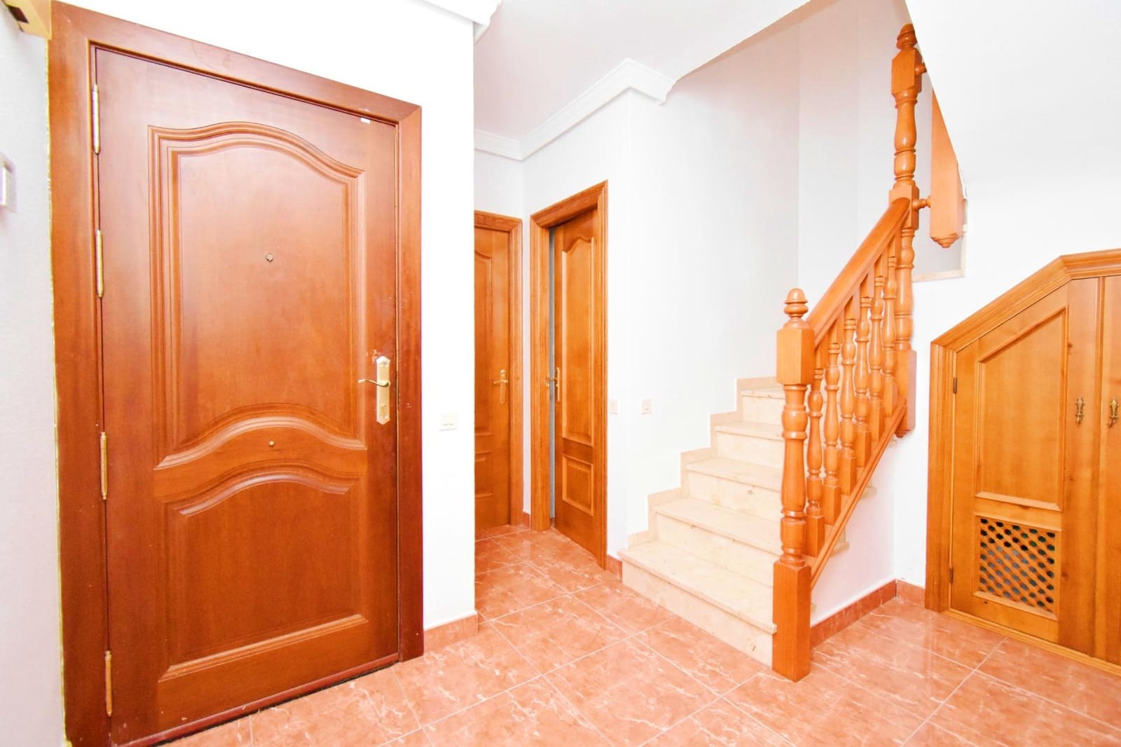 4 bedroom Townhouse for sale in El Ejido with garage - € 179,900 (Ref: 9543825)