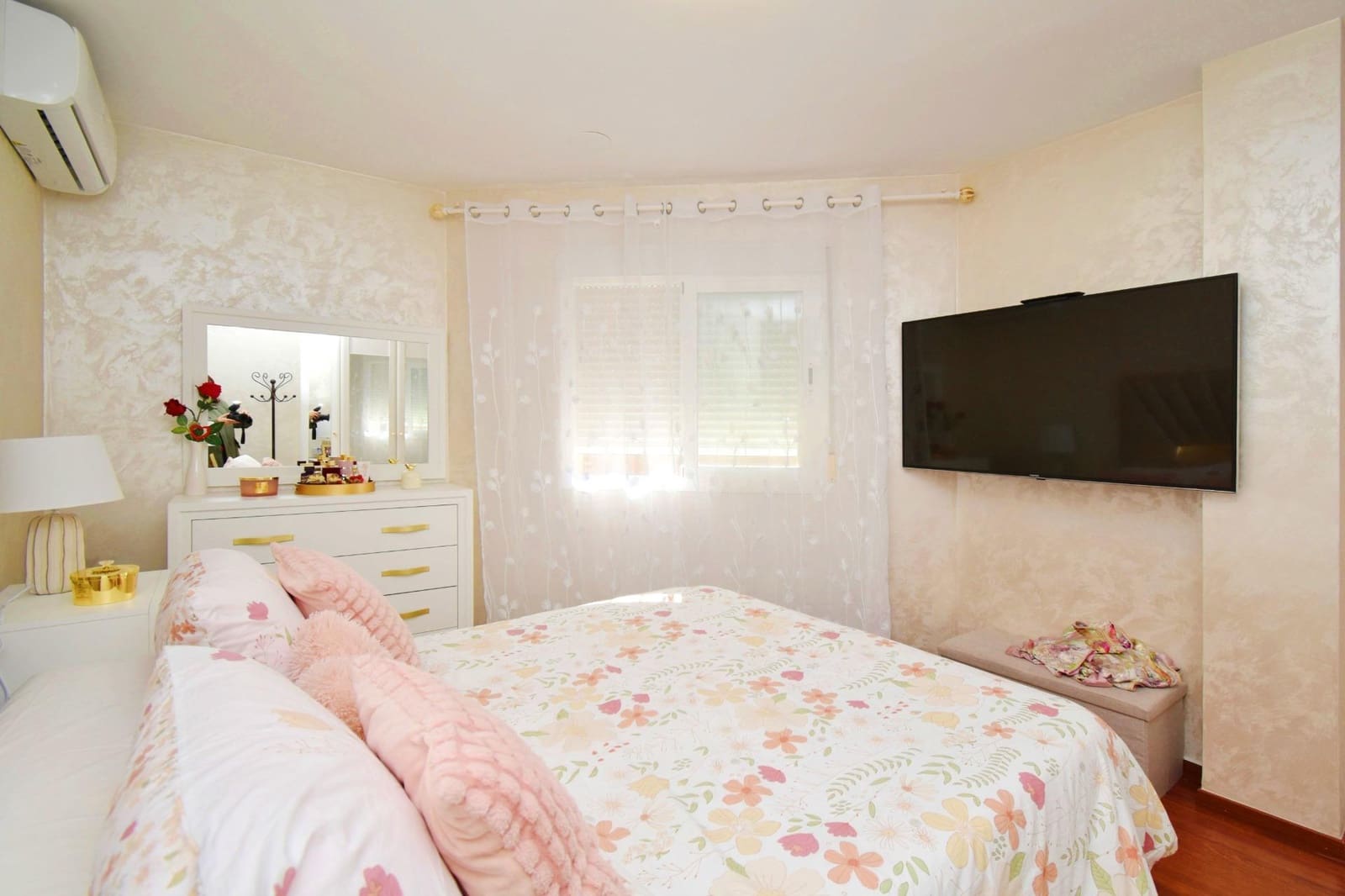 3 bedroom Flat for sale in El Ejido - € 118,000 (Ref: 9698939)