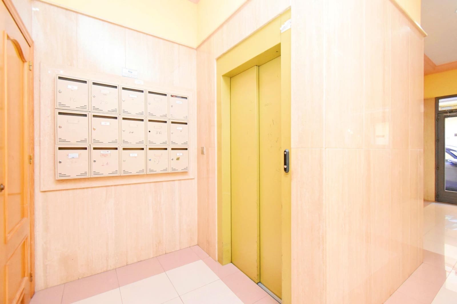 3 bedroom Flat for sale in El Ejido - € 118,000 (Ref: 9698939)