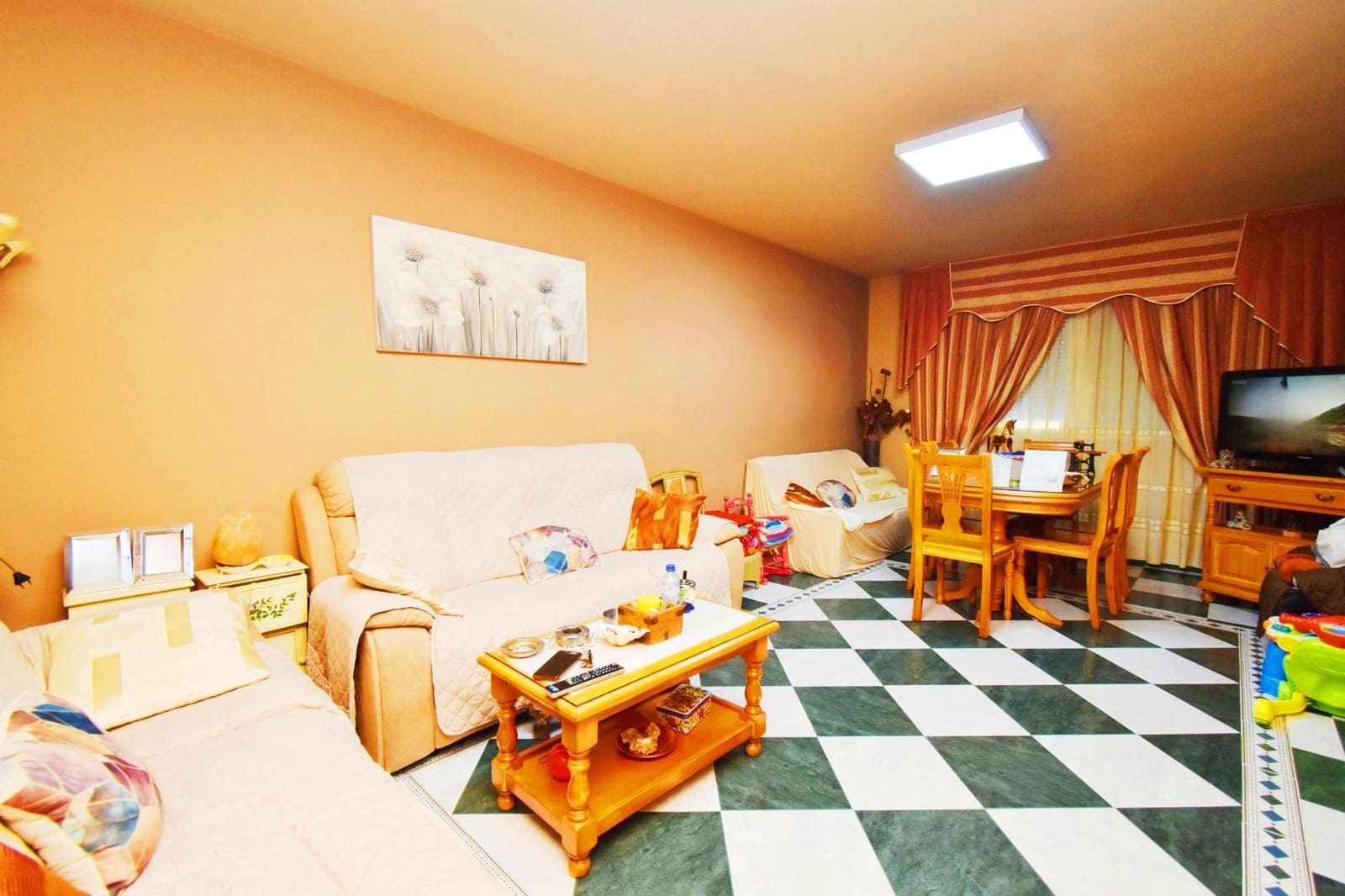 4 bedroom Apartment for sale in El Ejido with garage - € 180,000 (Ref: 9712166)