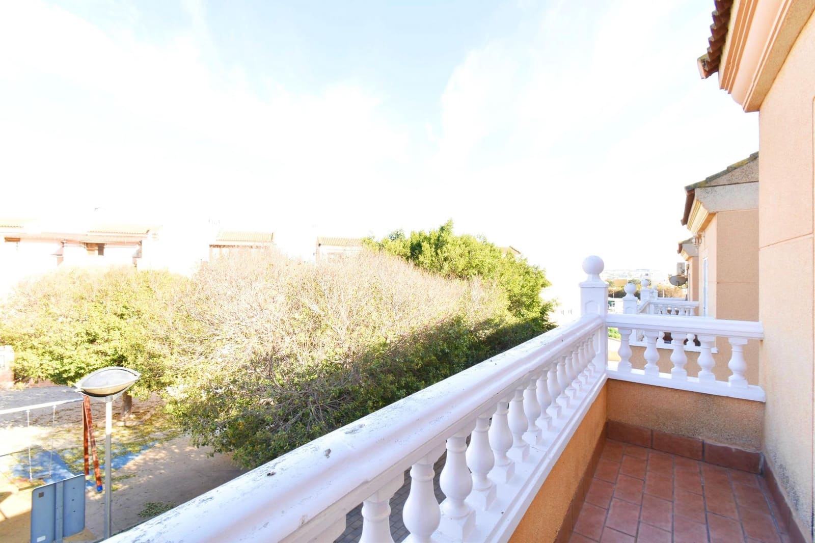 4 bedroom Apartment for sale in El Ejido with garage - € 180,000 (Ref: 9712166)