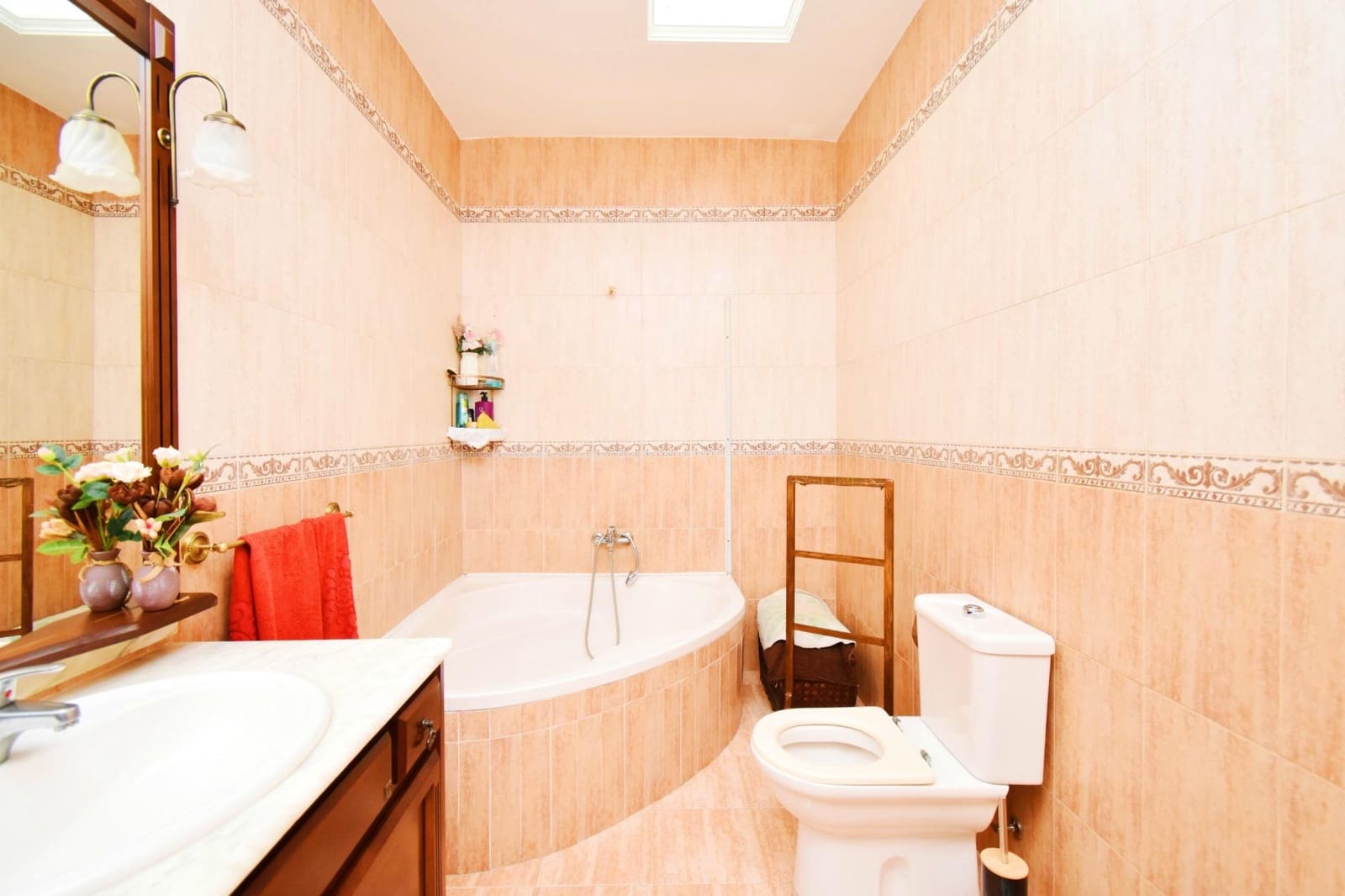 4 bedroom Apartment for sale in El Ejido with garage - € 180,000 (Ref: 9712166)