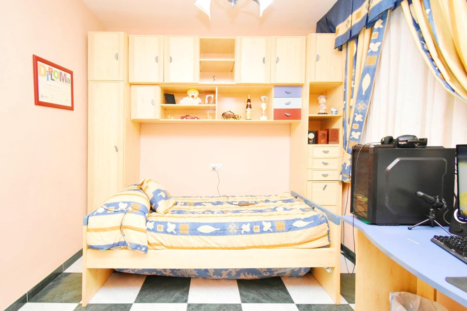 4 bedroom Apartment for sale in El Ejido with garage - € 180,000 (Ref: 9712166)