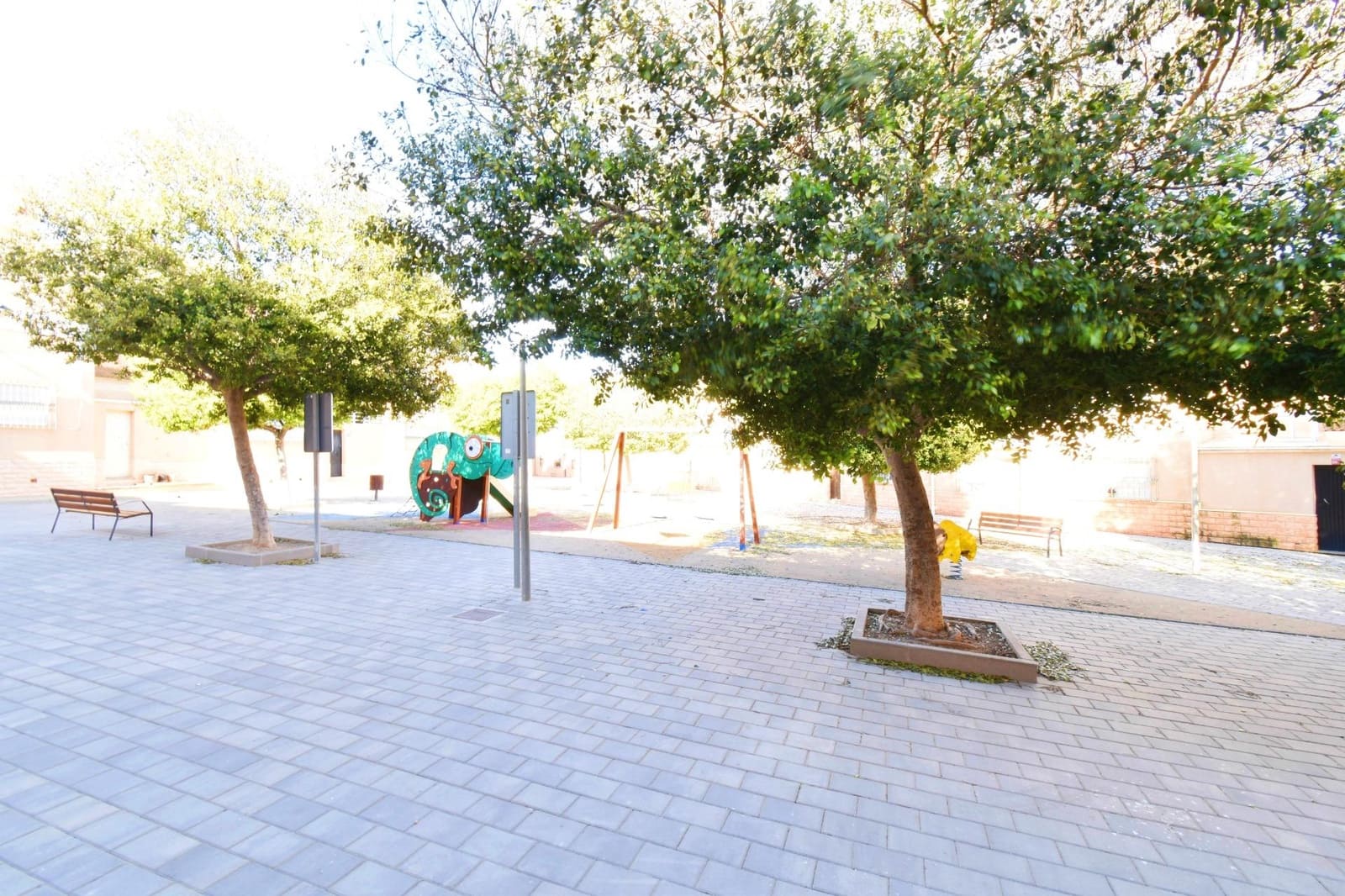 4 bedroom Apartment for sale in El Ejido with garage - € 180,000 (Ref: 9712166)