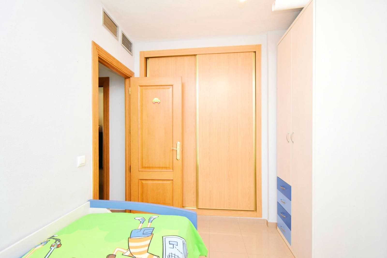 3 soveværelse Lejlighed til salg i El Ejido med garage - € 139.900 (Ref: 9788547)