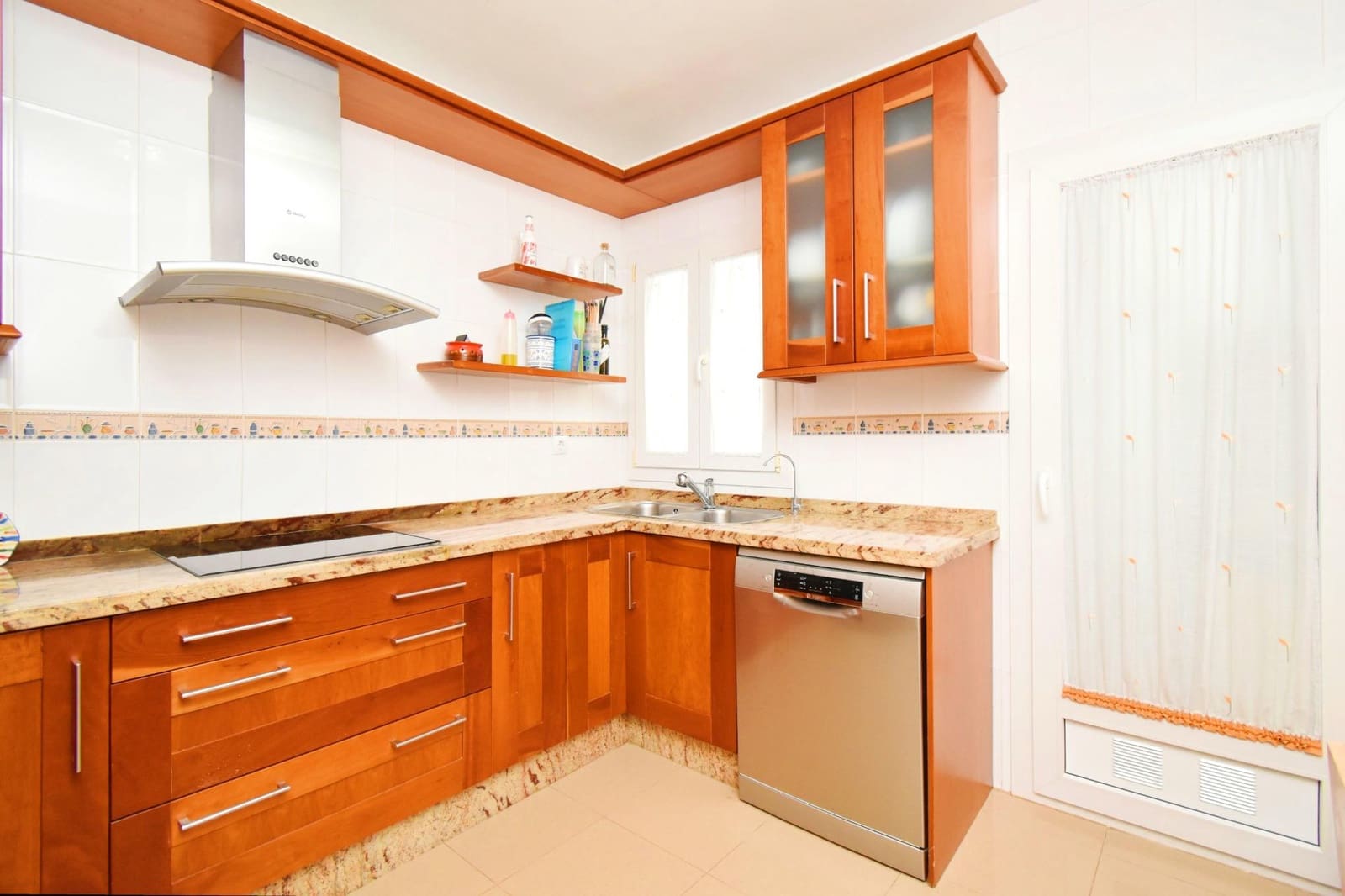 3 soveværelse Lejlighed til salg i El Ejido med garage - € 139.900 (Ref: 9788547)