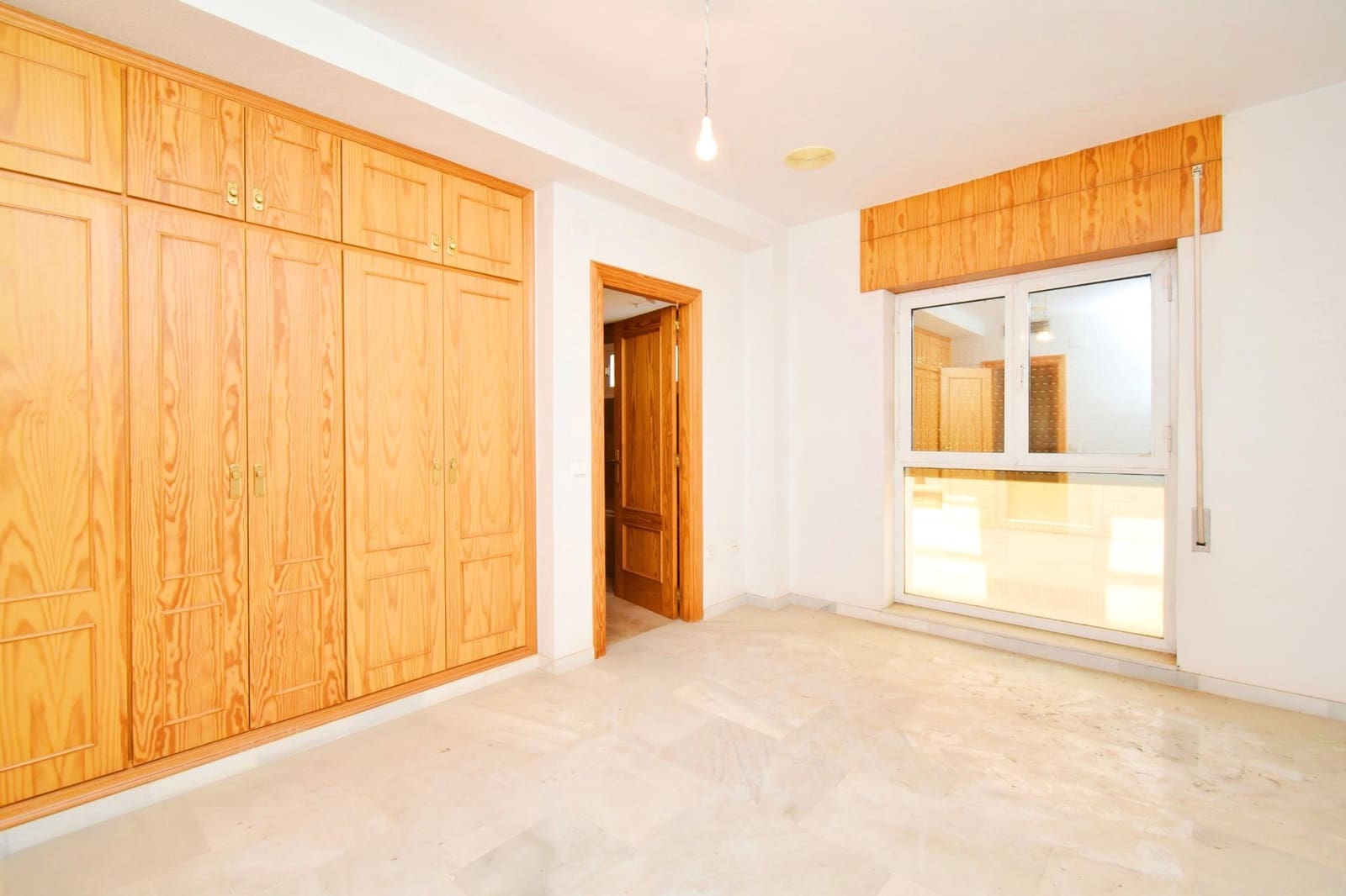 4 bedroom Flat for sale in El Ejido with garage - € 190,000 (Ref: 9804525)