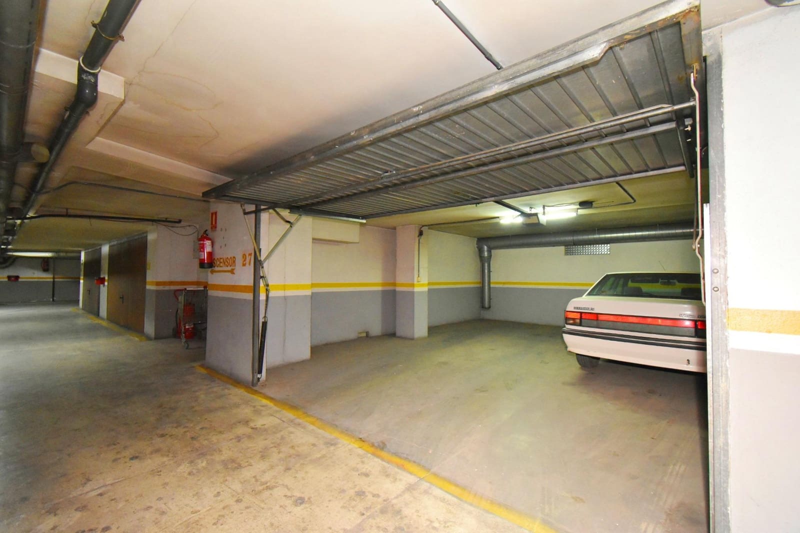 4 bedroom Flat for sale in El Ejido with garage - € 190,000 (Ref: 9804525)