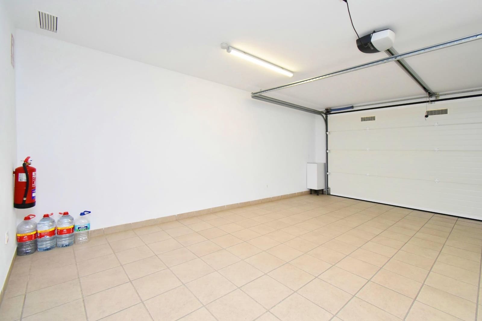3 soverom Rekkehus til salgs i Almeria by med svømmebasseng garasje - € 459 000 (Ref: 9865384)