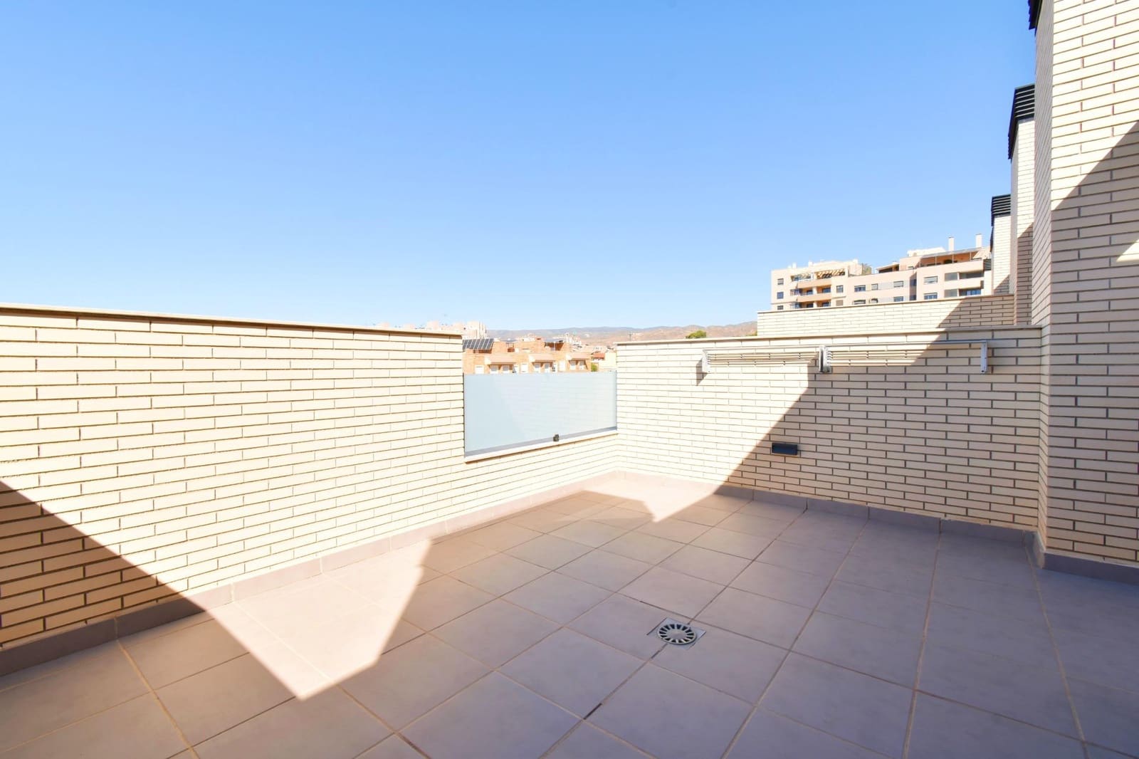 3 soverom Rekkehus til salgs i Almeria by med svømmebasseng garasje - € 459 000 (Ref: 9865384)