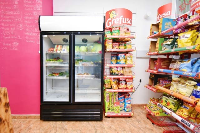 Local Commercial à vendre à El Ejido - 34 300 € (Ref: 9867131)