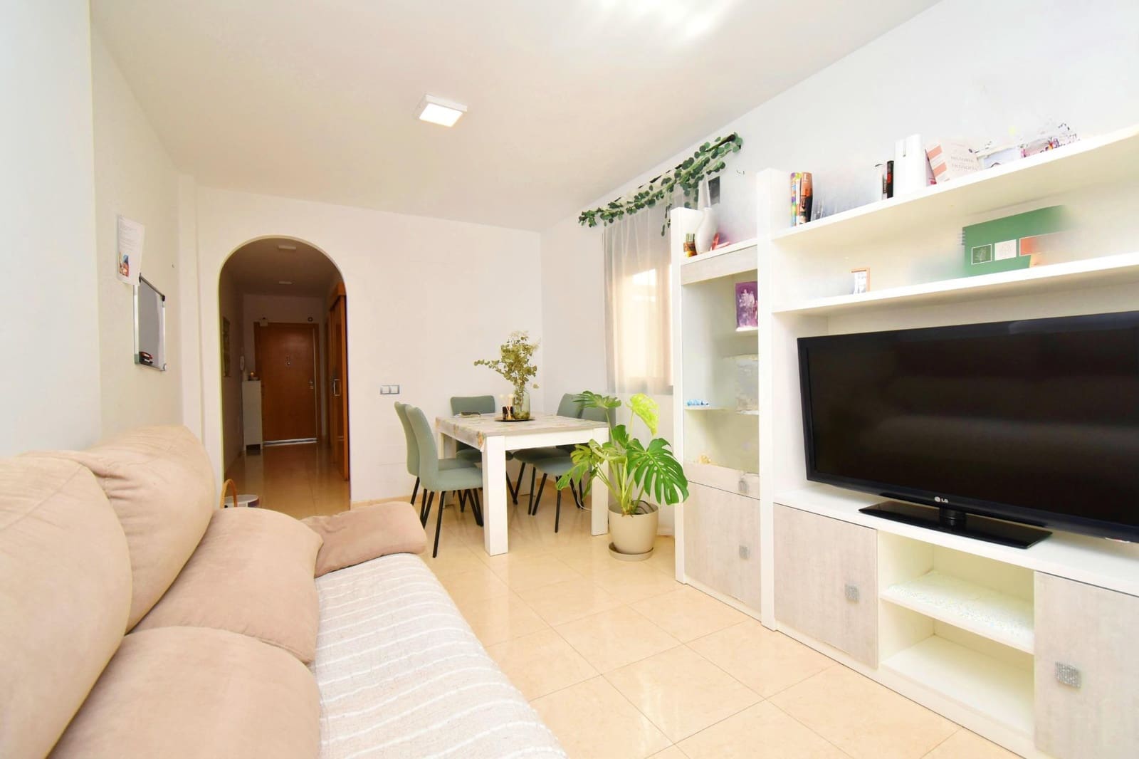 2 chambre Appartement à vendre à La Envia Golf avec piscine - 128 800 € (Ref: 9913333)