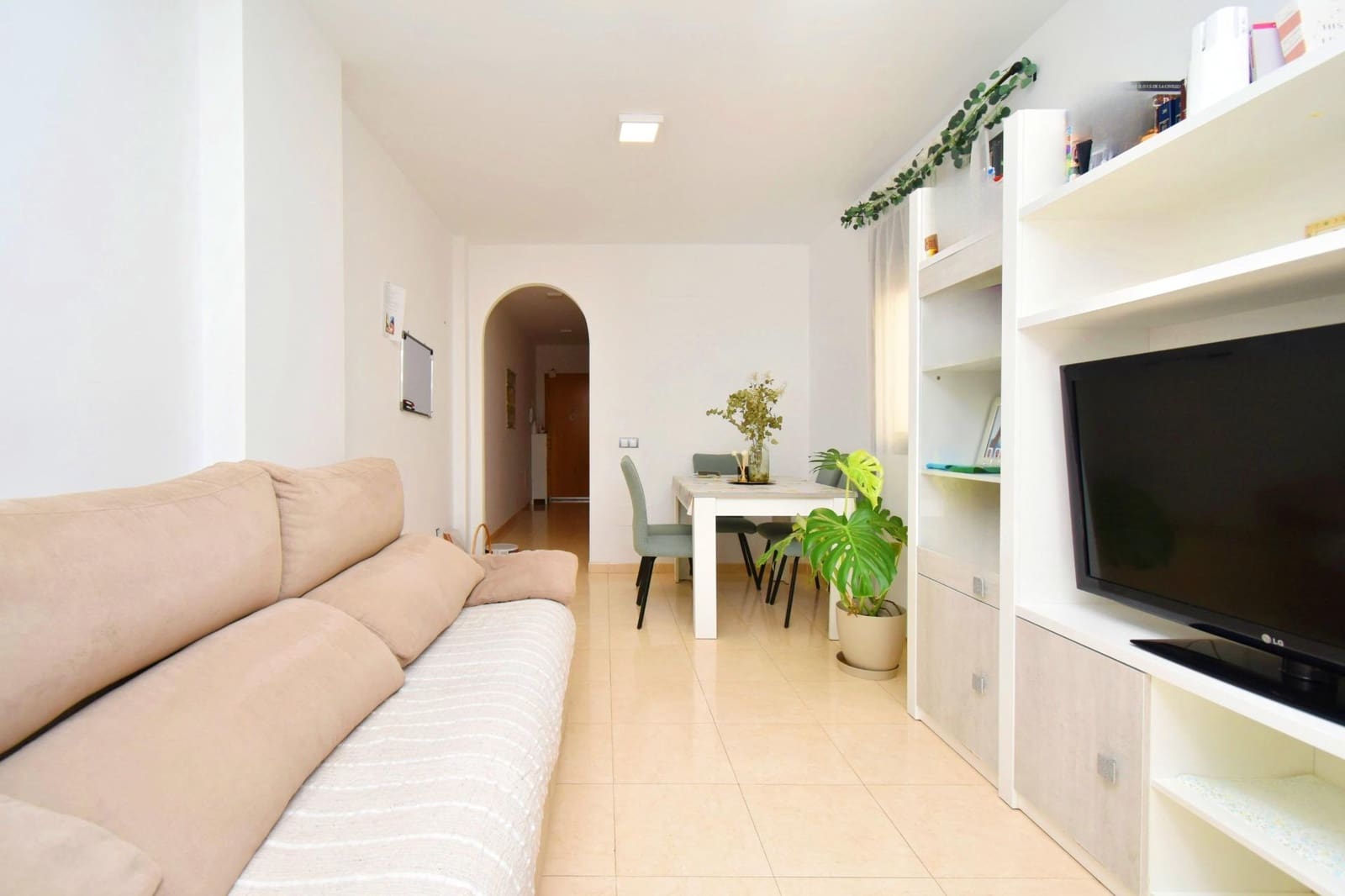 2 chambre Appartement à vendre à La Envia Golf avec piscine - 128 800 € (Ref: 9913333)