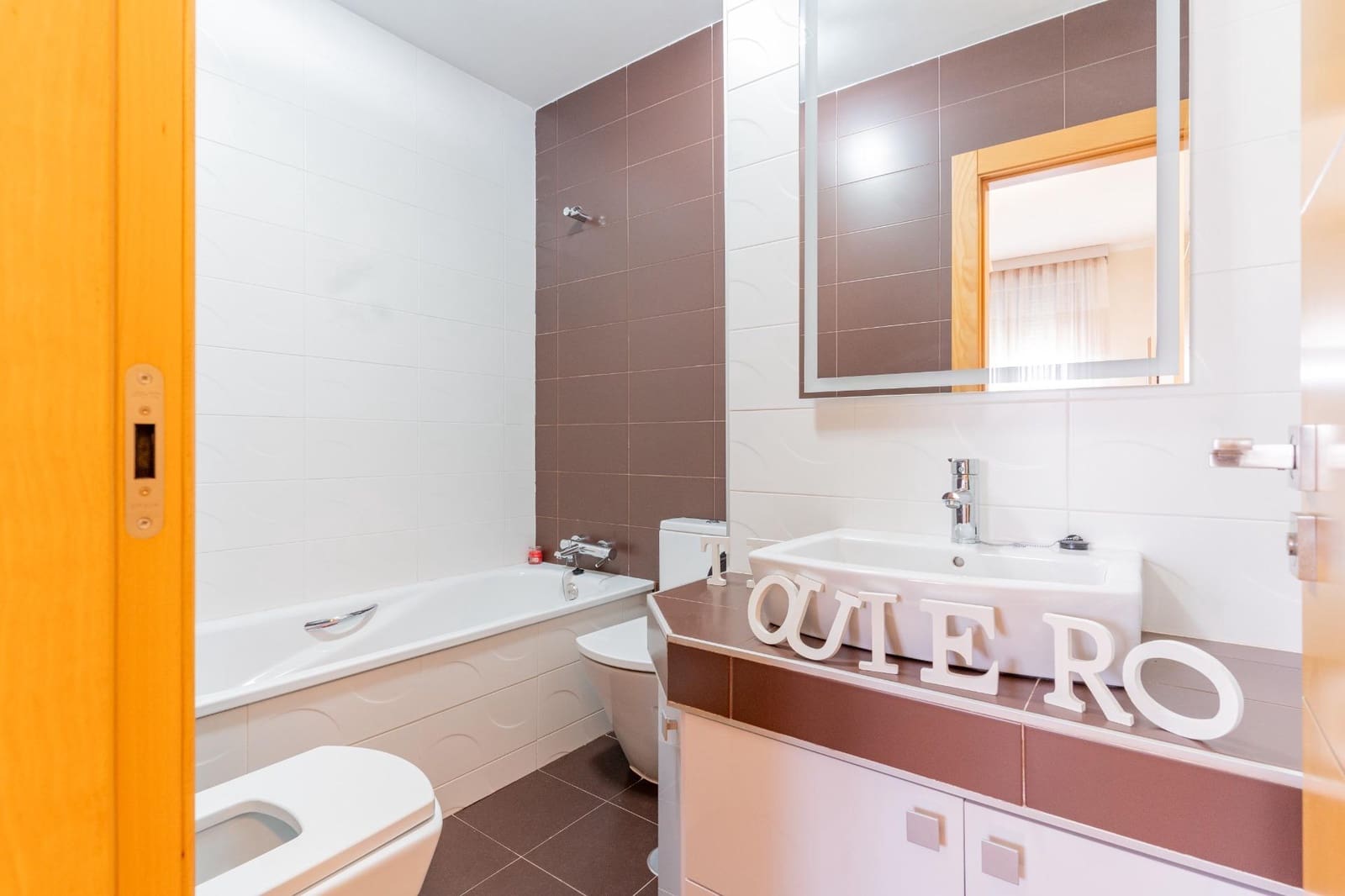2 slaapkamer Flat te koop in El Ejido met zwembad garage - € 148.500 (Ref: 9938359)