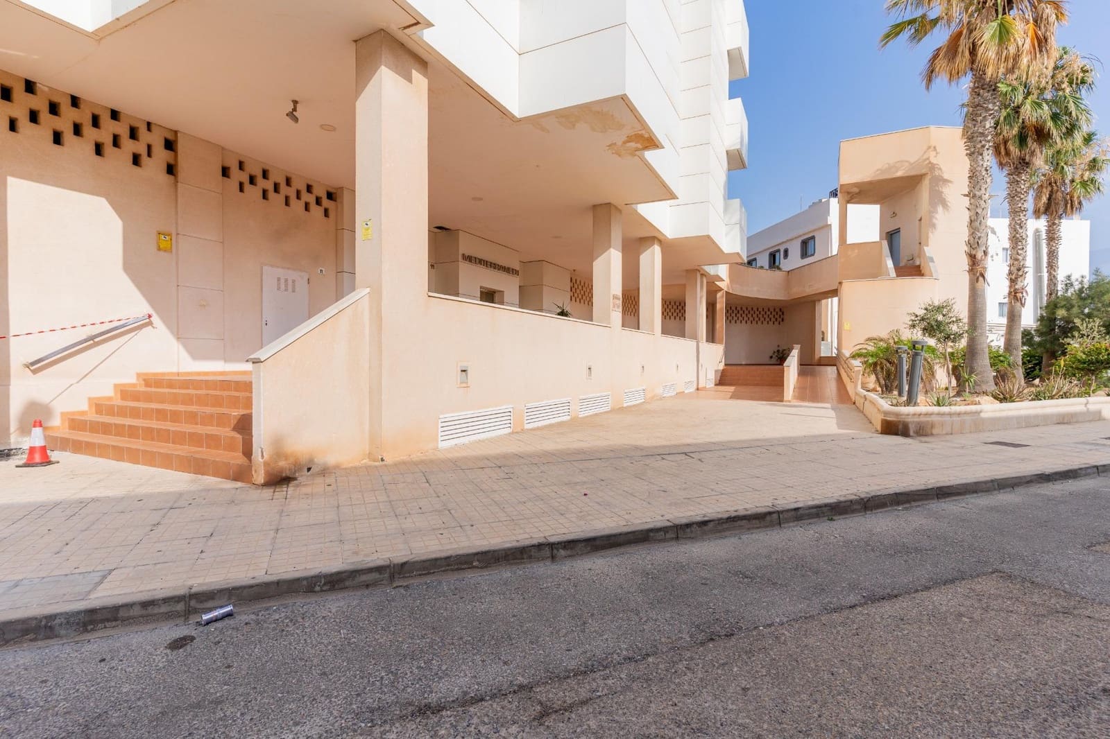 2 slaapkamer Flat te koop in El Ejido met zwembad garage - € 148.500 (Ref: 9938359)