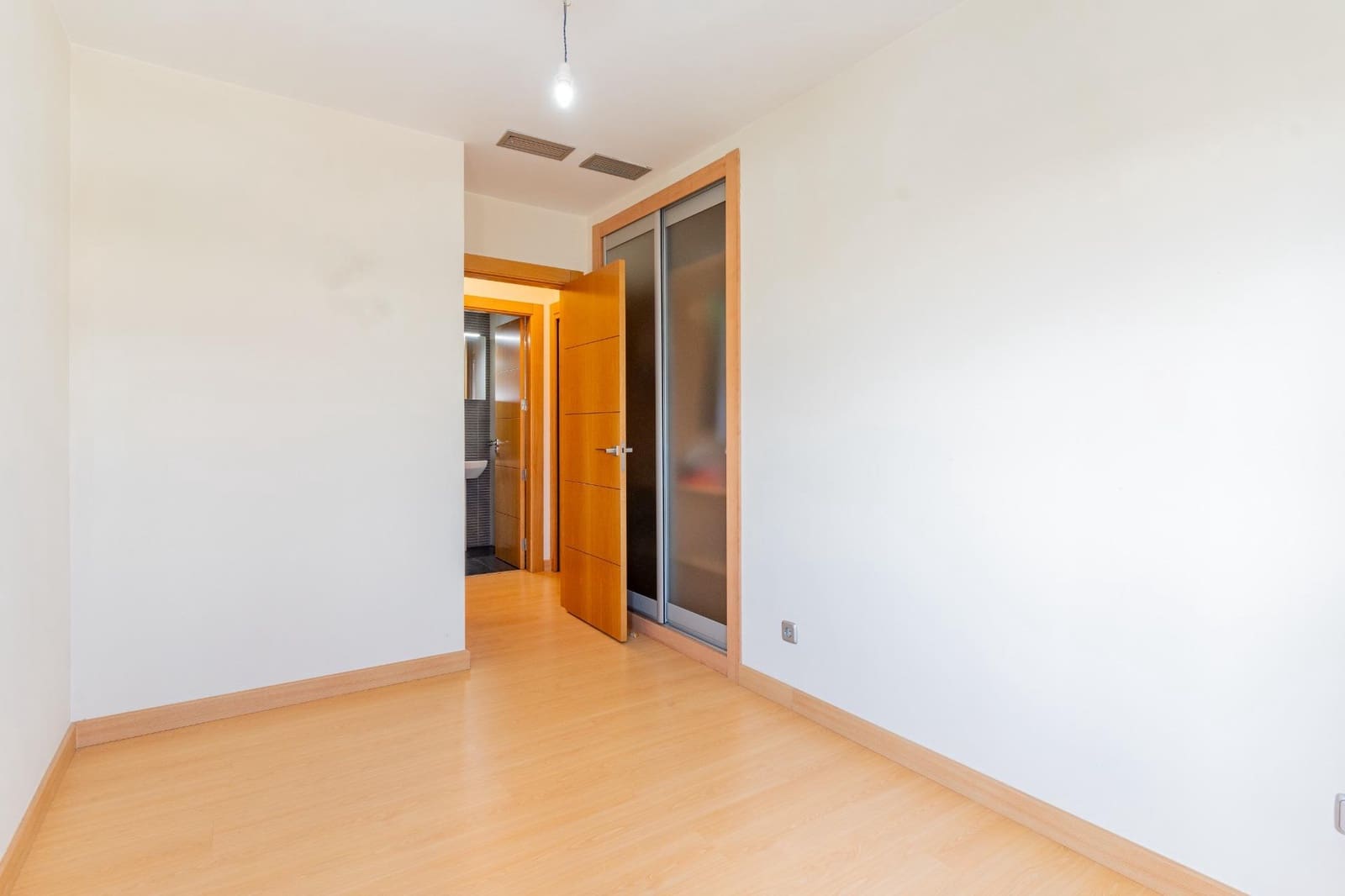 2 slaapkamer Flat te koop in El Ejido met zwembad garage - € 148.500 (Ref: 9938359)