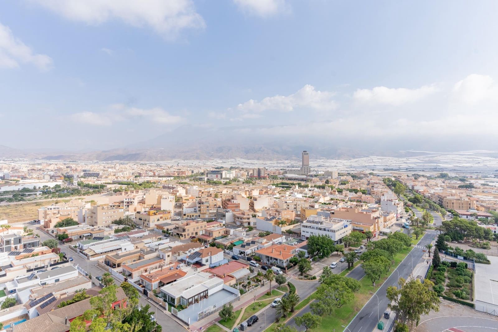 2 slaapkamer Flat te koop in El Ejido met zwembad garage - € 148.500 (Ref: 9938359)