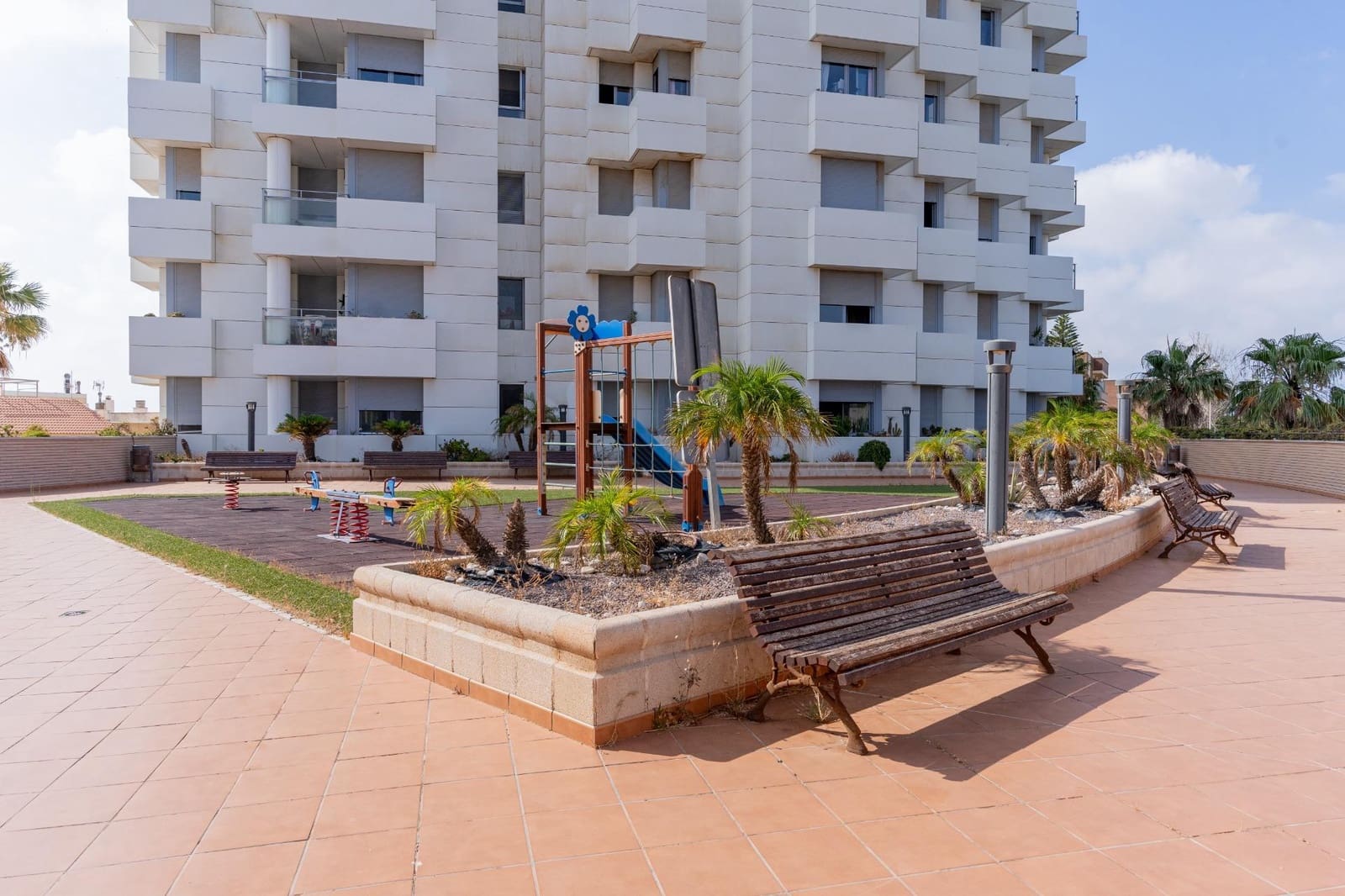 2 slaapkamer Flat te koop in El Ejido met zwembad garage - € 148.500 (Ref: 9938359)