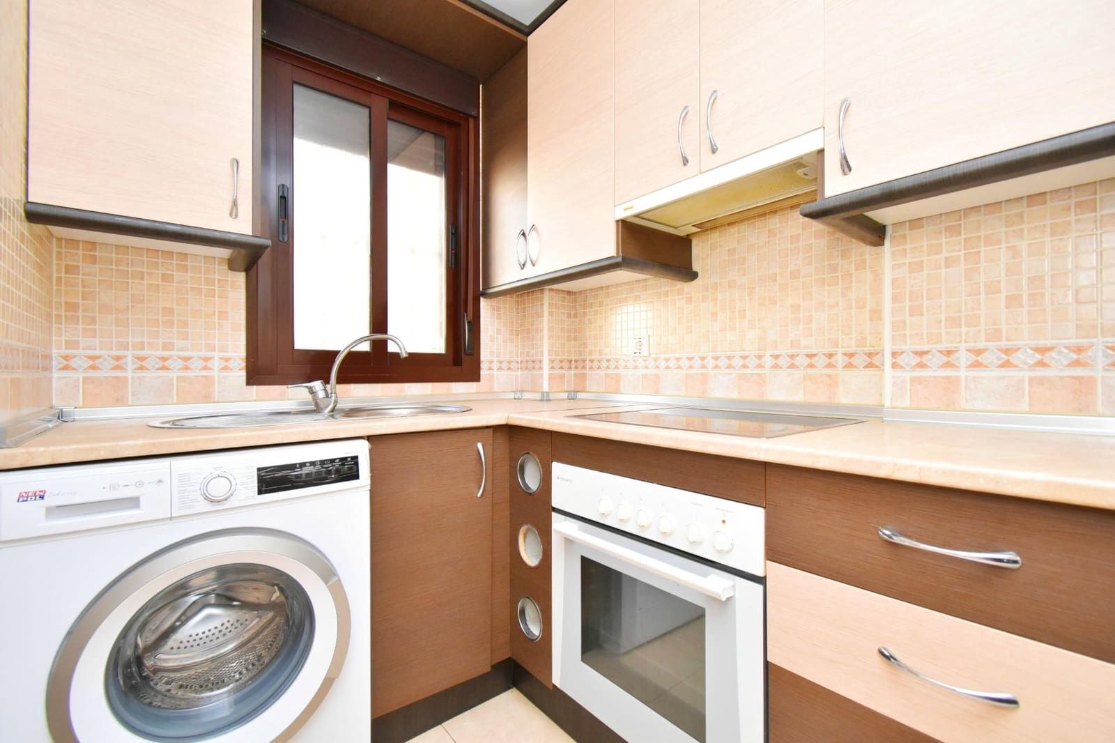 2 Zimmer Wohnung zu verkaufen in Dalias mit Pool Garage - 90.000 € (Ref: 9979026)