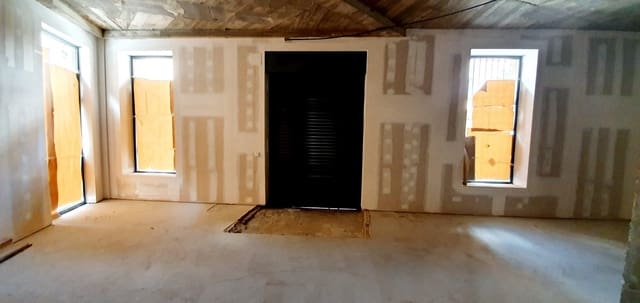 Business for rent in Barcelona city - € 2,500 (Ref: 9203528)