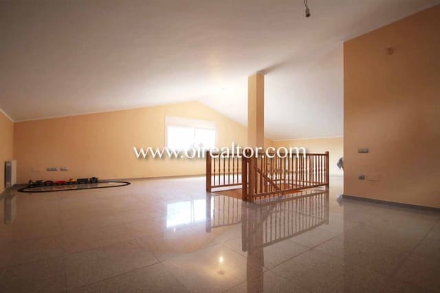 9 soveværelse Byhus til salg i Castelldefels - € 2.600.000 (Ref: 9203551)