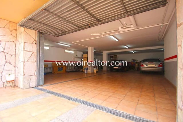 9 soveværelse Byhus til salg i Castelldefels - € 2.600.000 (Ref: 9203551)