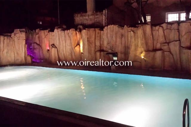 9 soveværelse Byhus til salg i Castelldefels - € 2.600.000 (Ref: 9203551)