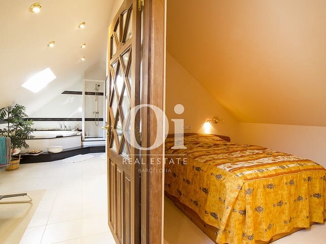 6 soveværelse Byhus til salg i Castelldefels med garage - € 1.490.000 (Ref: 9203552)