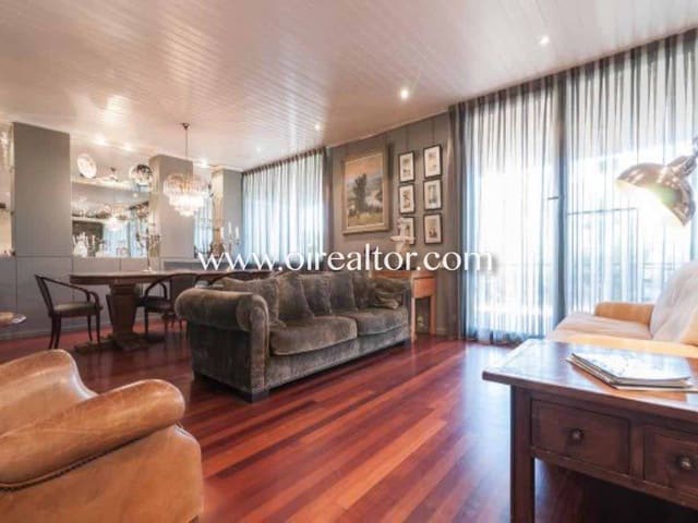 6 soveværelse Byhus til salg i Castelldefels - € 1.380.000 (Ref: 9203553)