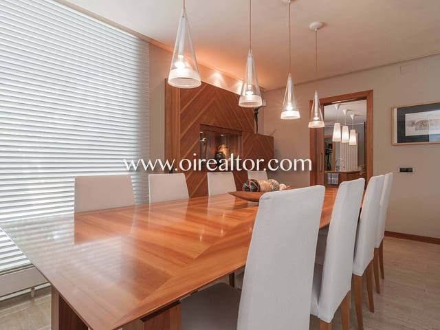 4 soveværelse Byhus til salg i Castelldefels - € 2.000.000 (Ref: 9203554)