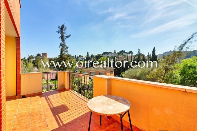 4 chambre Maison de Ville à vendre à Sant Boi de Llobregat avec piscine garage - 724 000 € (Ref: 9203557)