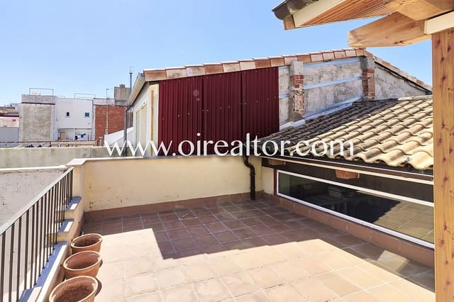 4 soverom Hus til salgs i Vilanova i la Geltrú med garasje - € 630 000 (Ref: 9203558)