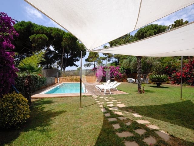 5 soverom Hus til salgs i Sant Vicenç de Montalt - € 750 000 (Ref: 9203569)