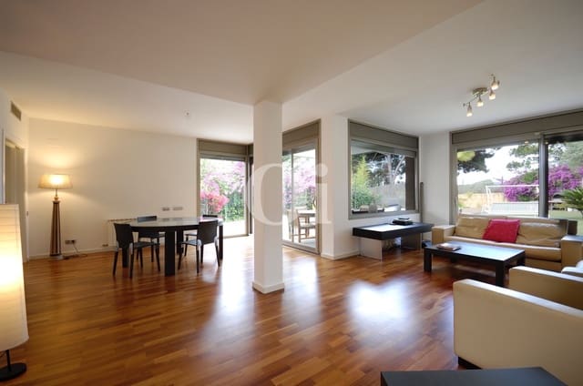 5 soverom Hus til salgs i Sant Vicenç de Montalt - € 750 000 (Ref: 9203569)