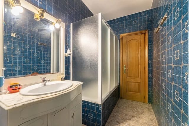 4 bedroom Flat for sale in Chamartín, Madrid city - € 495,000 (Ref: 9203599)