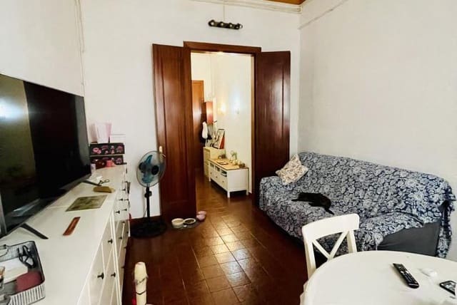 3 bedroom Flat for sale in Can Baró, Barcelona city - € 280,000 (Ref: 9203608)