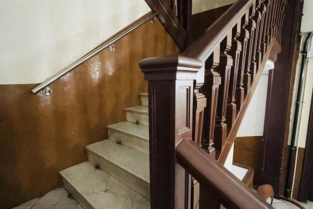 3 bedroom Flat for sale in Can Baró, Barcelona city - € 280,000 (Ref: 9203608)